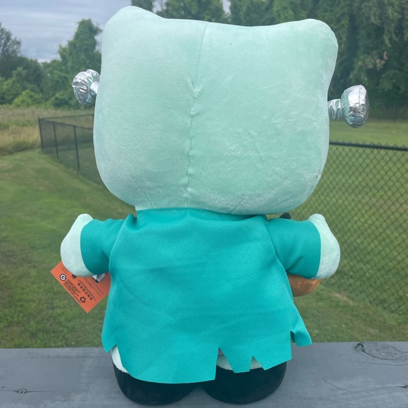 NWT! Halloween HELLO KITTY FRANKENSTEIN Greeter - Picture 4 of 16